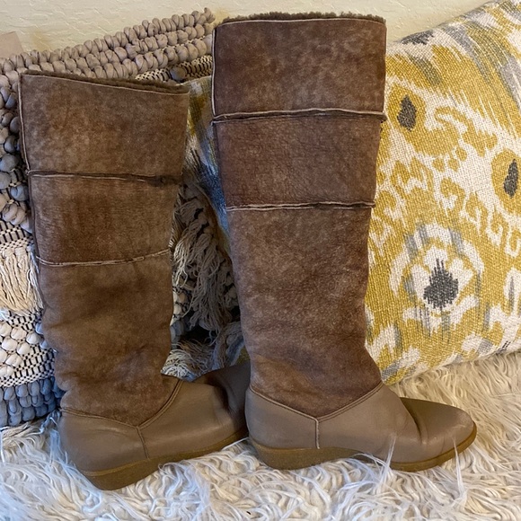 Blondo Shoes - Vintage Blondo cold weather real wool